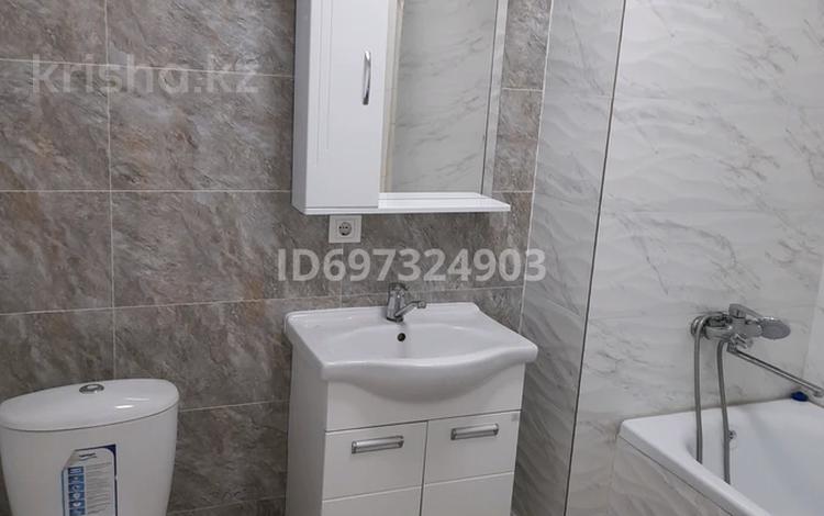 1-комнатная квартира · 38 м² · 2/12 этаж, мкр Акбулак 49А — улица Момышулы напротив Алматы Арены за 200 000 ₸ в Алатауский р-н — фото 2