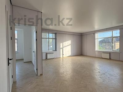 2-комнатная квартира · 66.7 м² · 2/4 этаж, Жалела Кизатова 6 Б за 37 млн ₸ в Петропавловске