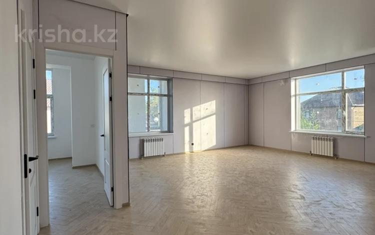 2-комнатная квартира · 66.7 м² · 2/4 этаж, Жалела Кизатова 6 Б за 37 млн ₸ в Петропавловске — фото 11