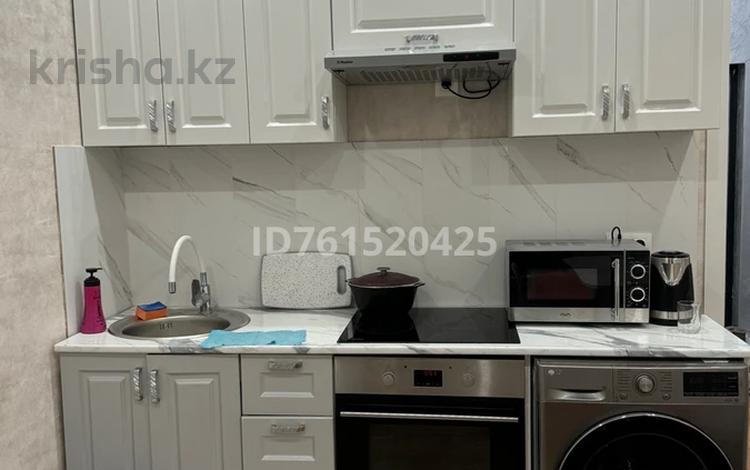 1-комнатная квартира · 41 м², мкр Юго-Восток, Ашимова 15 за 15 000 ₸ в Караганде, Казыбек би р-н — фото 2