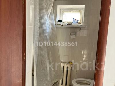 1 комната · 17 м² · 1 этаж, Бокейхан 74 — Суткаға кв за 10 000 ₸ в 