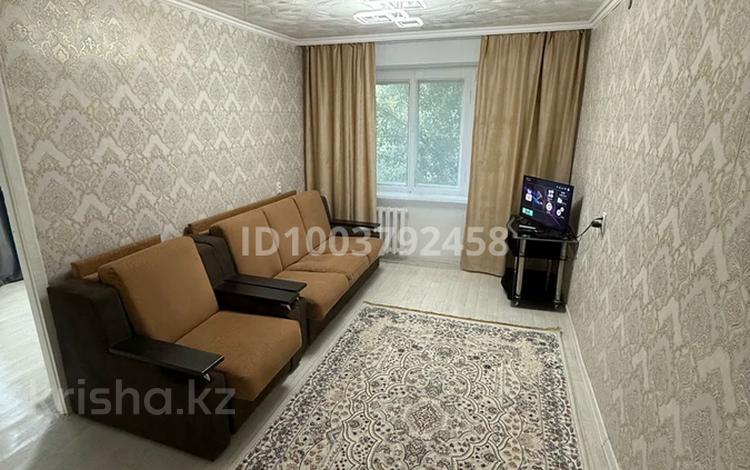 3-комнатная квартира · 70 м² · 1/5 этаж, Южная 76 за 15 000 ₸ в Жезкент — фото 2