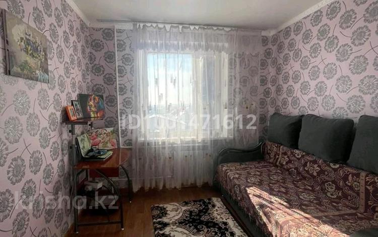 3-бөлмелі пәтер · 62.5 м² · 4/5 қабат, Пришахтинск, Кемеровская 114 — 33 школа, бағасы: 18.5 млн ₸ в Караганде, Алихана Бокейханова р-н — фото 4