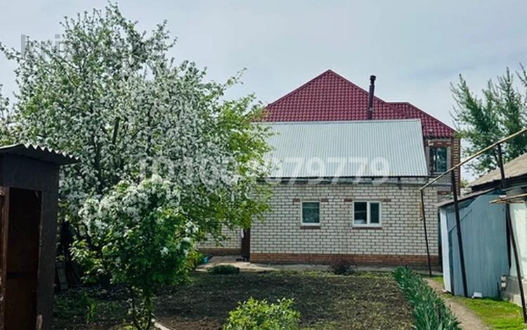 Отдельный дом · 3 комнаты · 70 м² · 6 сот., Т.Жарокова 11 — Н.Савичева за 26.9 млн ₸ в Уральске — фото 2