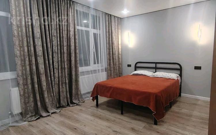 1-бөлмелі пәтер · 40 м² · 2/9 қабат, Азербаева 5/1 — Нажимеденова/Азербаева, бағасы: 14 000 ₸ в Астане, Алматы р-н — фото 3