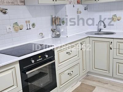 2-комнатная квартира · 60 м² · 8/9 этаж, Каратал 10а за 300 000 〒 в Талдыкоргане