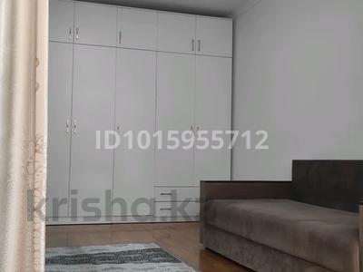 2-комнатная квартира · 45 м² · 2/5 этаж, мкр Самал-2 46 за 350 000 ₸ в Алматы, Медеуский р-н