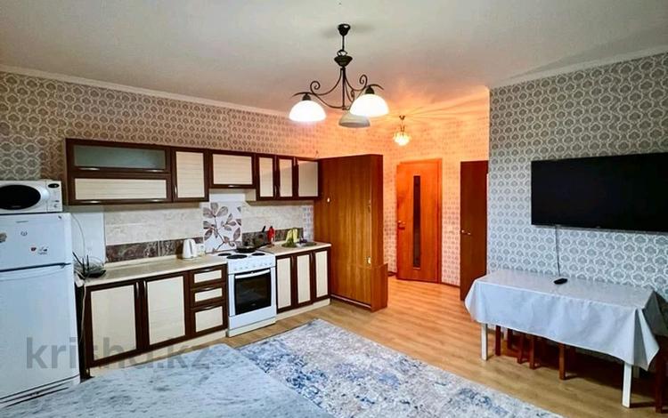 1-комнатная квартира · 30 м² · 9/9 этаж, Женис 45/3 — Юбилейный за 10 000 ₸ в Астане, Сарыарка р-н — фото 6