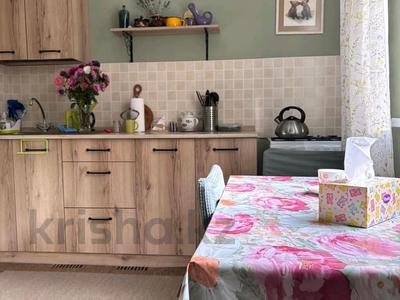 Часть дома · 3 комнаты · 65 м² · 3 сот., Юбилейная — Жандосова за 40 млн 〒 в Алматы, Ауэзовский р-н