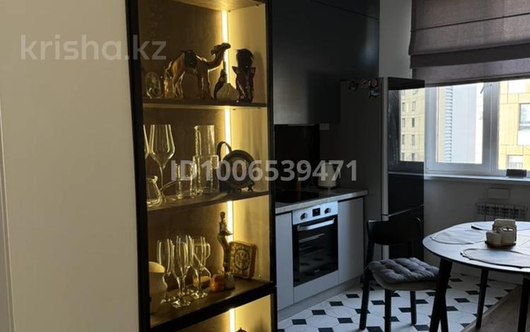 3-бөлмелі пәтер · 87 м² · 6/8 қабат, Кабанбай Батыра 58А, бағасы: 78 млн ₸ в Астане, Есильский р-н — фото 2