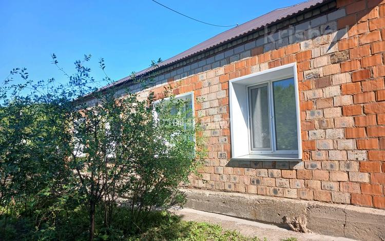 Отдельный дом · 4 комнаты · 98 м² · 1000 сот., Құлеке батыр 76 — 1-2 школа за 15 млн ₸ в Сергеевке — фото 2