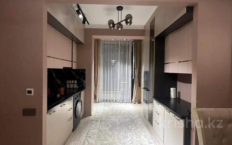 2-бөлмелі пәтер · 67 м² · 1/10 қабат, Навои 58/1 — Навой жандосова, бағасы: 500 000 ₸ в Алматы, Ауэзовский р-н — фото 2