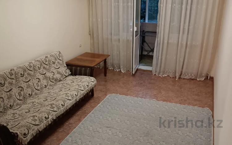 2-комнатная квартира, 45 м², 2/4 этаж помесячно, мкр №10