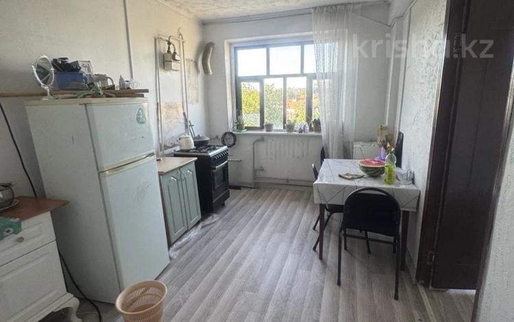1-бөлмелі пәтер · 37.7 м² · 5/5 қабат, Жангельдина 13 а, бағасы: 8.7 млн ₸ в Шымкенте, Енбекшинский р-н — фото 2