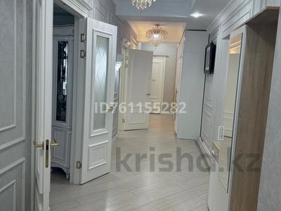 Пәтерлер в Мангистауской обл.: 3-бөлмелі пәтер · 120 м² · 9/21 қабат, 17-й мкр, 17-й микрорайон 6, бағасы: 75 млн 〒 3-бөлмелі пәтер · 120 м² · 9/21 қабат, 17-й мкр, 17-й микрорайон 6, бағасы: 75 млн 〒 в Актау