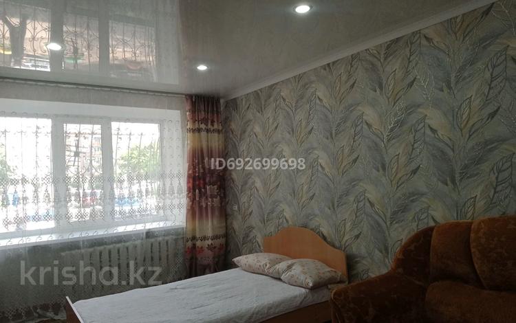 1-комнатная квартира · 31 м² · 1/5 этаж, 410 квартал, 6 за 10 000 ₸ в Семее — фото 9