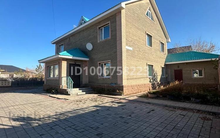 Жеке үй · 5 бөлме · 230 м² · 10 сот., Акан Серы 11 — Республика, бағасы: 60 млн 〒 в Косшы — фото 2