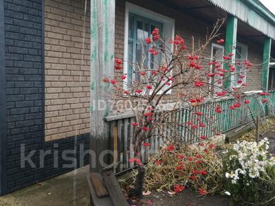 Аренда домов или дач в Павлодарской обл.: Отдельный дом · 3 комнаты · 100 м² · помесячно, Казбека Нуралина 154а за 25 000 〒 Отдельный дом · 3 комнаты · 100 м² · помесячно, Казбека Нуралина 154а за 25 000 〒 в Экибастузе