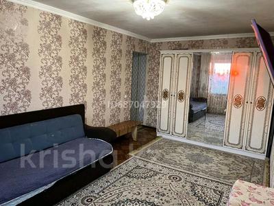 2-комнатная квартира, 43.7 м², 5/5 этаж, Майкудук, Майкудук, 16й микрорайон 47 за 11 млн 〒 в Караганде, Алихана Бокейханова р-н