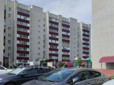 2-бөлмелі пәтер · 52 м² · 3/9 қабат, Кизатова 2л, бағасы: 23.5 млн ₸ в Петропавловске