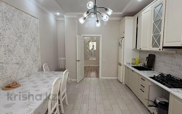 4-комнатная квартира · 140 м² · 10/10 этаж, 16-й мкр 92 за 41 млн ₸ в Актау — фото 2
