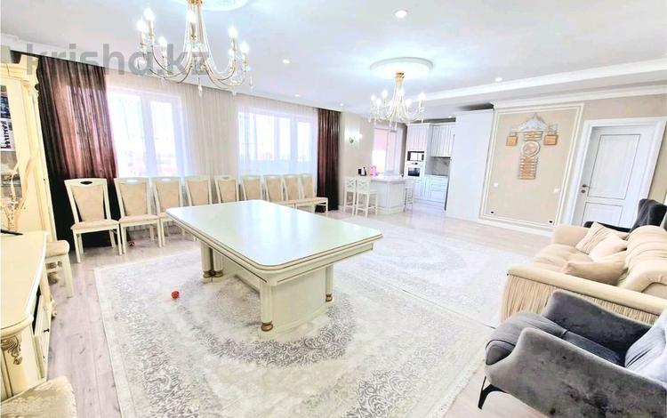 3-комнатная квартира · 107 м² · 15/16 этаж, мкр Юго-Восток, Шахтеров 52а за 45.5 млн 〒 в Караганде, Казыбек би р-н — фото 2