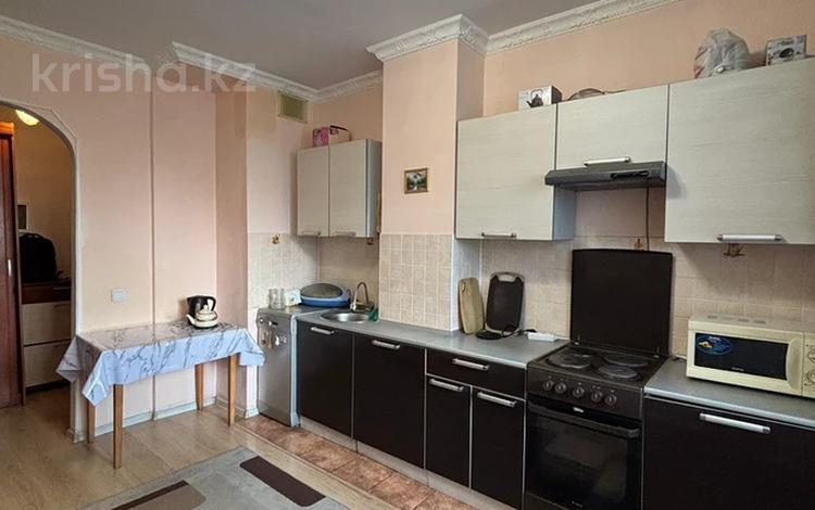 2-бөлмелі пәтер · 40 м² · 4/10 қабат, Алихан Бокейхан 10, бағасы: 28 млн ₸ в Астане, Есильский р-н — фото 2
