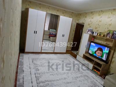 1-бөлмелі пәтер · 38 м² · 1/5 қабат, Микрорайон "Аса " (10 мкр) 28 — Брак и Семья, бағасы: 9.8 млн 〒 в Таразе