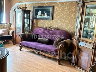 3-бөлмелі пәтер · 70 м² · 2/5 қабат, Владимирского 8, бағасы: 28 млн ₸ в Атырау, мкр Авангард-3