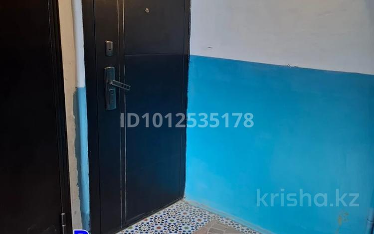 3-бөлмелі пәтер · 60 м² · 2/5 қабат, Григорий Карелин 38 — Григорий Карелин и Нургиса Тлендиева, бағасы: 23 млн ₸ в Атырау, мкр Авангард-3 — фото 2