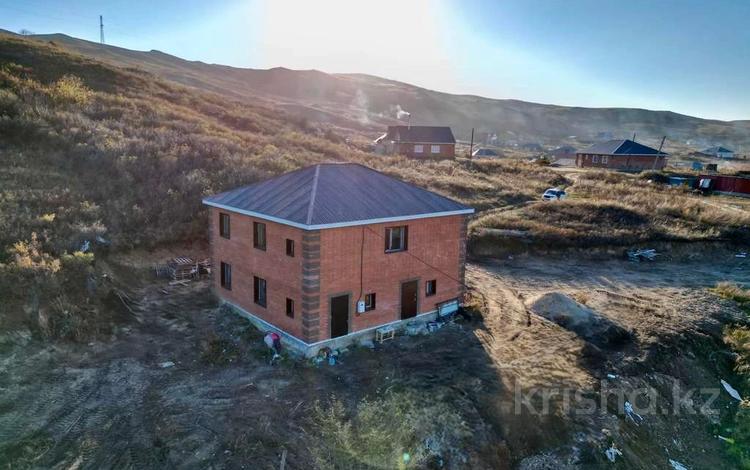 Отдельный дом · 6 комнат · 200 м² · 5 сот., Гумилева за 50 млн 〒 в Усть-Каменогорске — фото 42