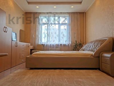 Аренда квартир в Алматы: 3-комнатная квартира · 108 м² · 8/13 этаж, Шевченко 164г — Ауэзова-Шевченко за 500 000 〒 3-комнатная квартира · 108 м² · 8/13 этаж, Шевченко 164г — Ауэзова-Шевченко за 500 000 〒 в Алматы, Алмалинский р-н