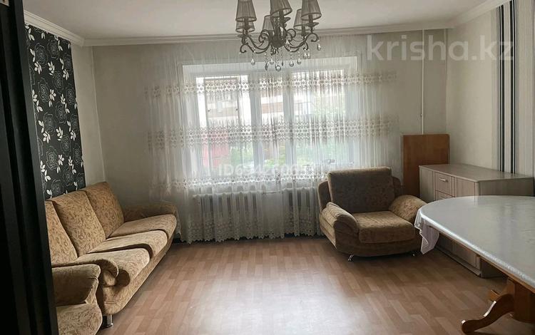 2-комнатная квартира, 49.5 м², 2/9 этаж помесячно, мкр Юго-Восток, Мкр Юго-Восток, мкр Степной 3 — Супермаркета «Корзина»