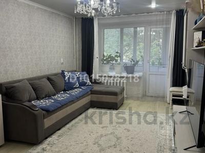 2-комнатная квартира · 49.7 м² · 1/5 этаж, Майкудук, 18й микрорайон 7 за 14 млн ₸ в Караганде, Алихана Бокейханова р-н