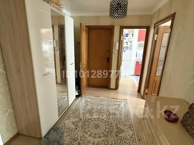 3-комнатная квартира · 65 м² · 5/10 этаж, мкр 8, 101 стрелковая бригада 14 — Рынок Алтай за 23.5 млн ₸ в Актобе