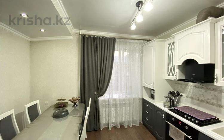 3-комнатная квартира · 74 м² · 2/2 этаж, Пришахтинск, Пришахтинск Методическая за 22 млн ₸ в Караганде, Алихана Бокейханова р-н — фото 8