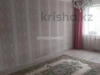 Пәтерлер в Актюбинской обл.: 2-бөлмелі пәтер · 56 м² · 2/5 қабат, мкр 8, Братья Жубановых 298/1, бағасы: 165 000 〒 2-бөлмелі пәтер · 56 м² · 2/5 қабат, мкр 8, Братья Жубановых 298/1, бағасы: 165 000 〒 в Актобе