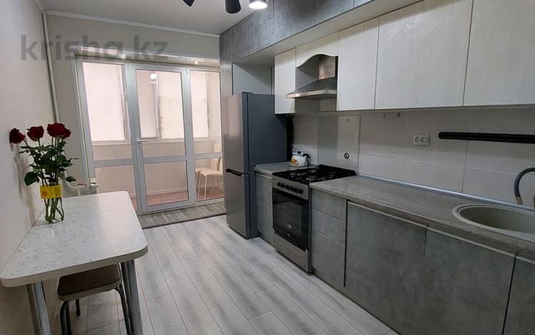 1-комнатная квартира · 40 м² · 8/9 этаж, мкр Северо-Восток за 130 000 〒 в Уральске — фото 14