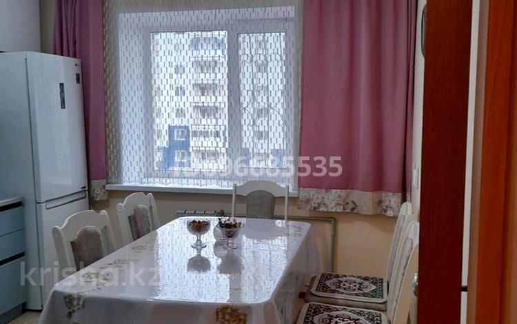 3-комнатная квартира · 74.7 м² · 6/9 этаж, Қарағайлы 87 за 40 млн ₸ в Семее, Красный Кордон — фото 2