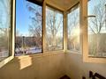 3-бөлмелі пәтер · 62.5 м² · 4/5 қабат, мкр Михайловка , Касыма Аманжолова 31, бағасы: 26 млн ₸ в Караганде, Казыбек би р-н — фото 14