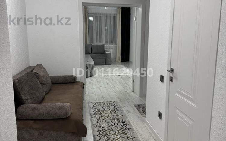 2-бөлмелі пәтер · 67 м² · 1/5 қабат, мкр. Алтын орда 11а к2, бағасы: 15 000 ₸ в Актобе — фото 2