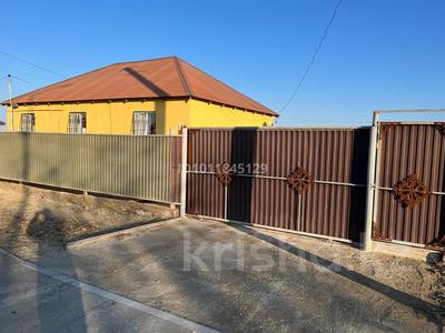 Жеке үй · 2 бөлме · 87 м² · 8 сот., ул. Айнаколь 11, бағасы: 15 млн 〒 в Атырау, мкр Авангард-2