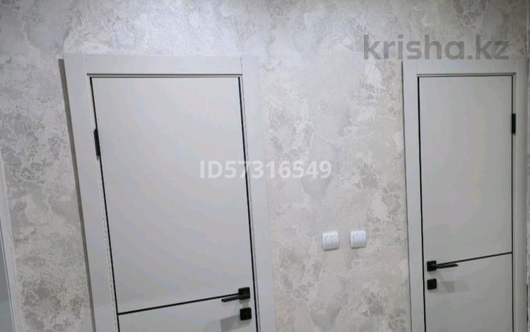 3-бөлмелі пәтер · 68 м² · 9/9 қабат, 4 мкр, бағасы: 25 млн ₸ в Аксае — фото 30