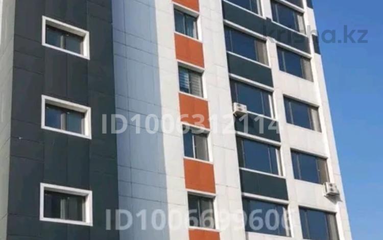 2-бөлмелі пәтер · 57 м² · 1/10 қабат, Базовая 4/5, бағасы: 30 млн ₸ в Усть-Каменогорске — фото 14