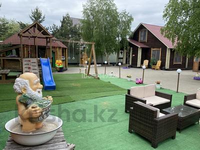Аренда домов или дач посуточно в Акмолинской обл.: Дом · 3 комнаты · 120 м², улица Достык 12 АБВ — Кенесары за 70 000 〒 Дом · 3 комнаты · 120 м², улица Достык 12 АБВ — Кенесары за 70 000 〒 в Бурабае
