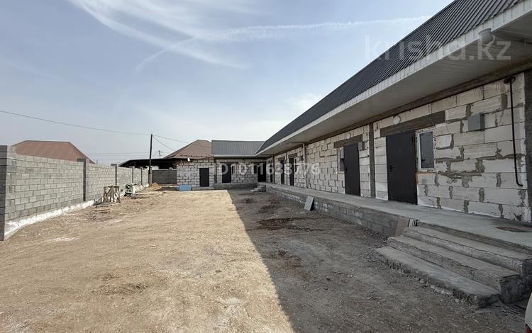 1-комнатная квартира · 40 м² · 1 этаж, Жайык 131/1 за 100 000 ₸ в Кемертогане — фото 2