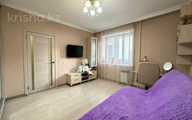 1-комнатная квартира, 38 м², Кумисбекова 9