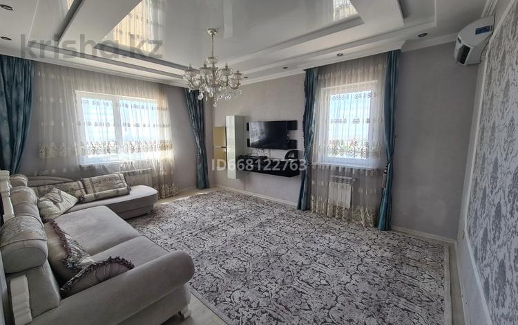 3-комнатная квартира, 140 м², 5/16 этаж посуточно, Кунаева 91 за 30 000 〒 в Шымкенте, Аль-Фарабийский р-н — фото 3