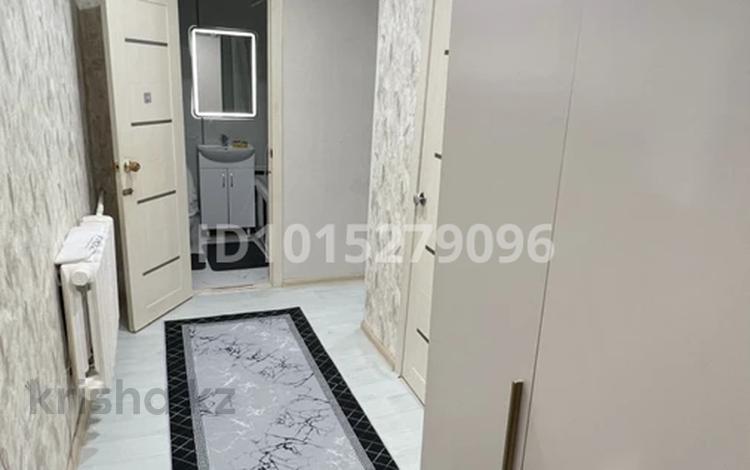 1-комнатная квартира · 34 м² · 1/5 этаж, Тайманова 127 — Ориентир Гуманитарно-экономический колледж за 160 000 ₸ в Уральске, мкр Школьник — фото 2