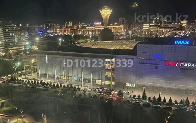 2-бөлмелі пәтер · 107 м² · 12/36 қабат, Достык 5 — Достык/Сауран, бағасы: 400 000 ₸ в Астане, Есильский р-н — фото 2